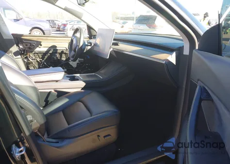 2022 Tesla Model Y Performance Dual Motor All-Wheel Drive from USA, damaged, VIN 7SAYGDEF0NF336150